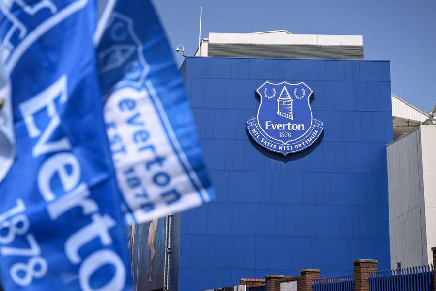 Everton stuurt directeuren de laan uit, voorzitter is baan ook niet zeker