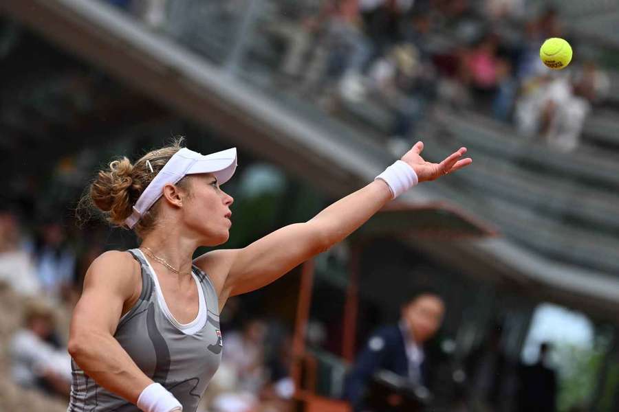 Laura Siegemund beim Aufschlag.