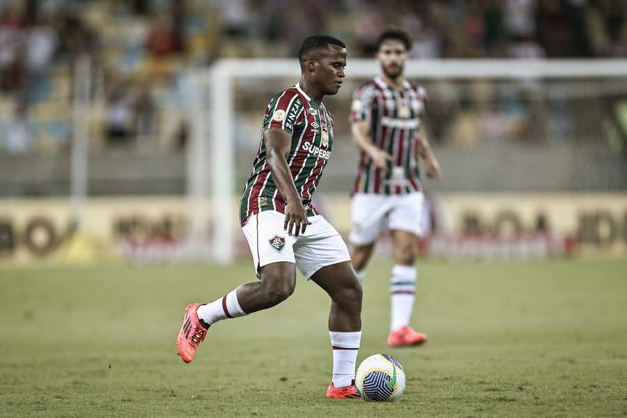 Arias empatou o jogo para o Fluminense no Maracanã