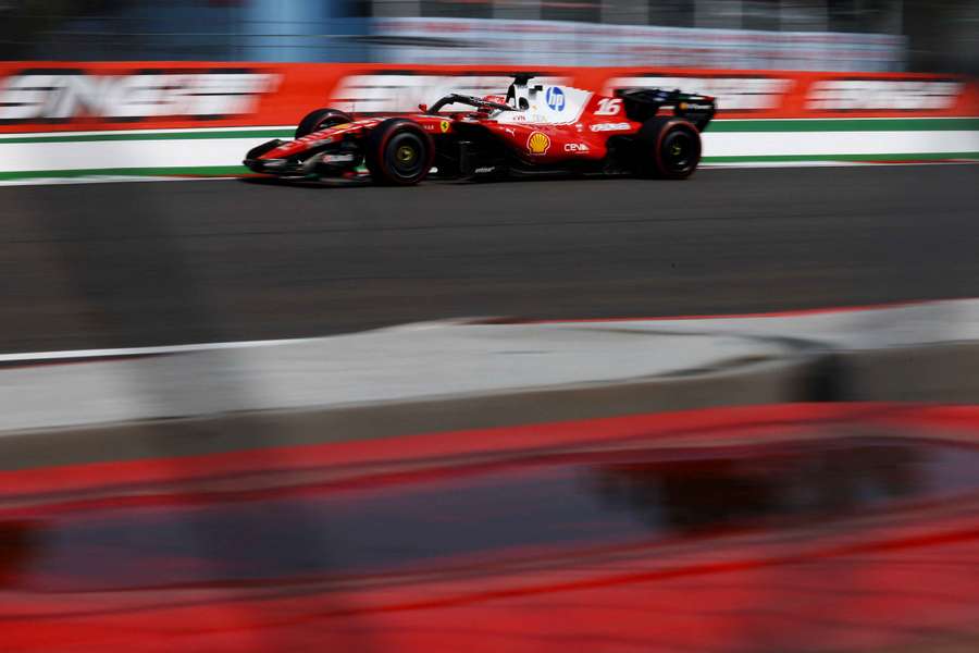 Leclerc, el más rápido en los Libres 1 de México
