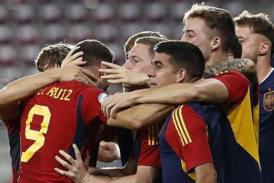 Abel Ruiz e Víctor Gómez festejam o sucesso de Espanha