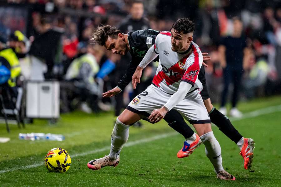 Ratiu, uno de los jugadores que se perderá la última jornada de LaLiga en 2025 Ratiu, uno de los jugadores que se perderá la última jornada de LaLiga en 2025