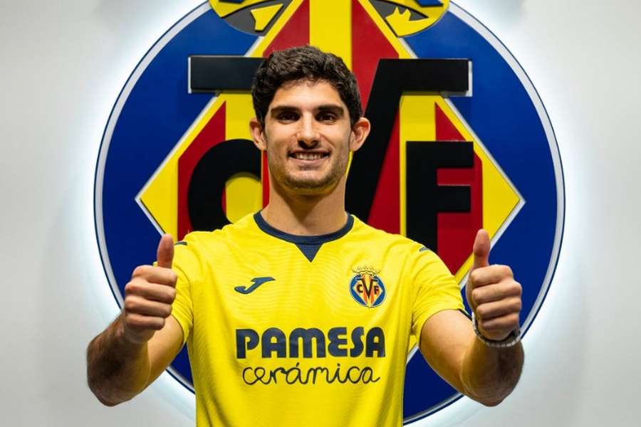 Gonçalo Guedes terminou empréstimo e foi para o Villarreal