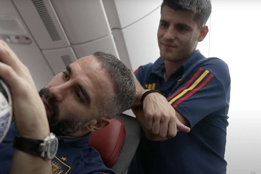 Carvajal assina a bola do hat-trick de Morata