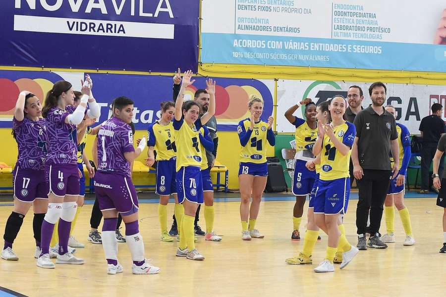 Nun'Álvares venceu campeonato feminino de futsal pela primeira vez na história
