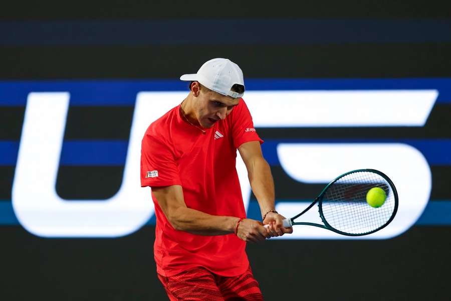Posledním českým mužem v Indian Wells je Jakub Menšík.