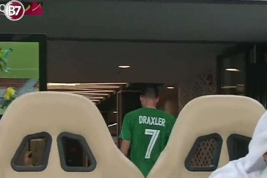 Draxler à entrada do balneário