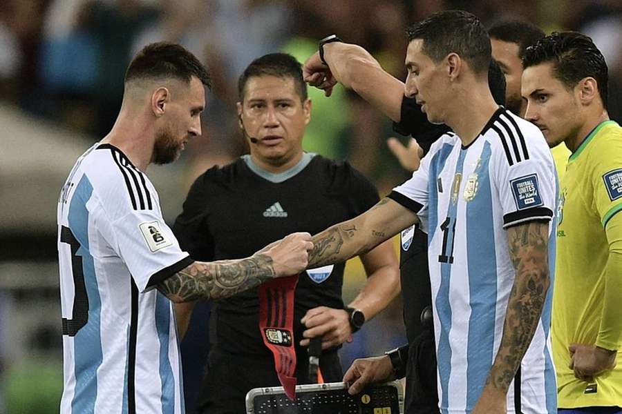 Lionel Messi e Di María fazem parte das escolhas de Lionel Scaloni