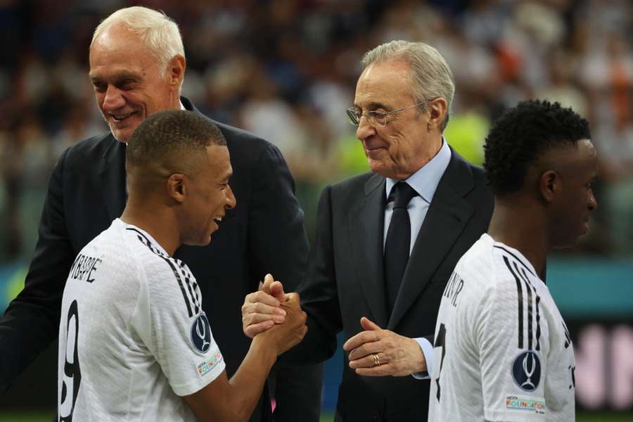 Florentino wita Mbappé