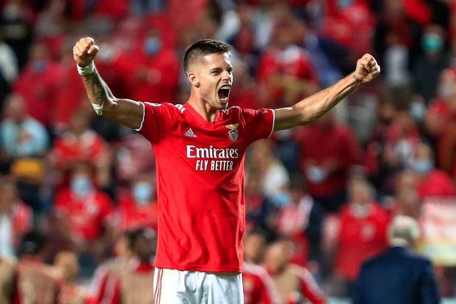 Julian Weigl está emprestado ao Borússia Moenchengladbach desde o início da presente temporada