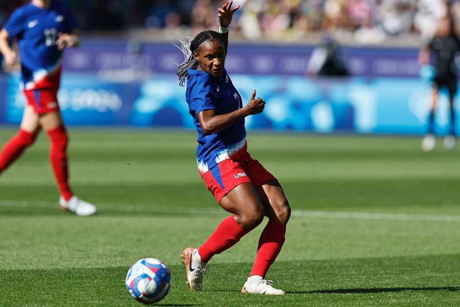 Crystal Dunn é reforço do Paris Saint-Germain