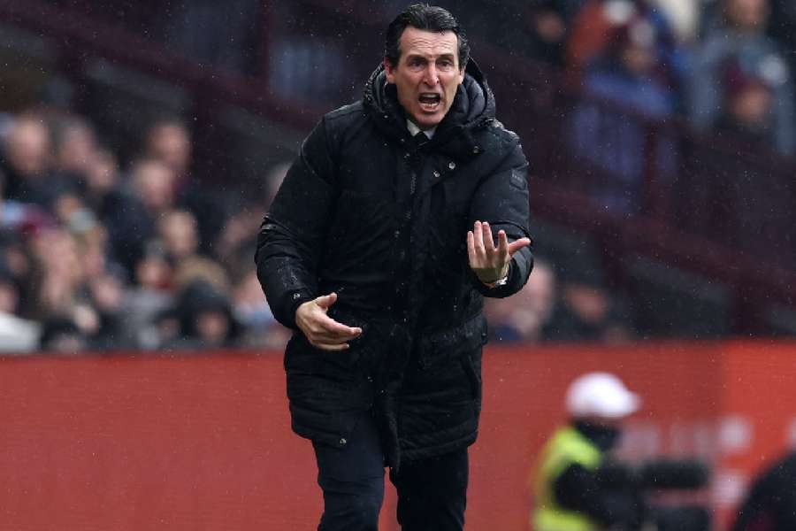 Unai Emery viu seu time perder após três vitórias consecutivas na Premier League