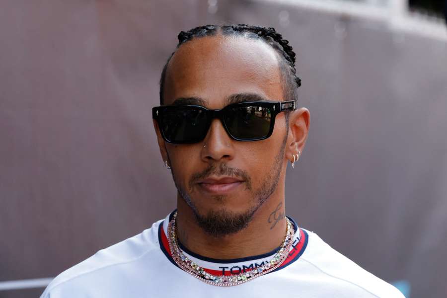 Lewis Hamilton já enfrentou situações semelhantes às de Vinicus Jr. no passado