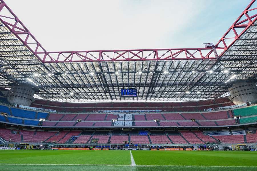 Het San Siro voorafgaand aan de topper tussen Inter en Juventus