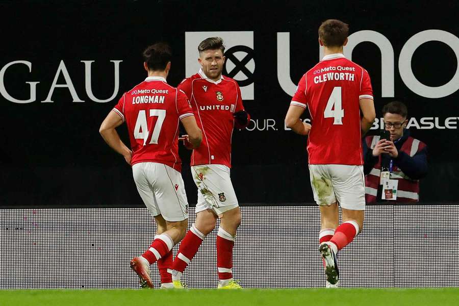 Parkinson praises Wrexham’s resilience as play-off push continues Parkinson praises Wrexham’s resilience as play-off push continues