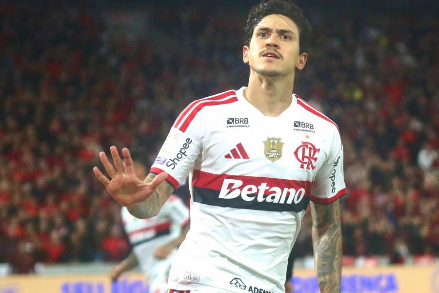 Pedro fez o gol de empate do Flamengo na Arena da Baixada