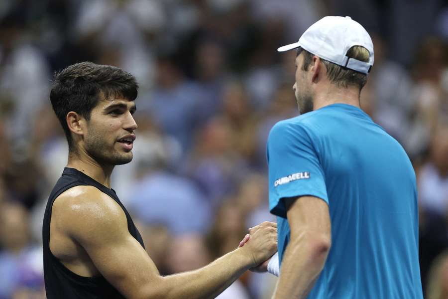 Tenis Flash: Alcaraz wyeliminowany z US Open, Polakom w singlu została już tylko Świątek