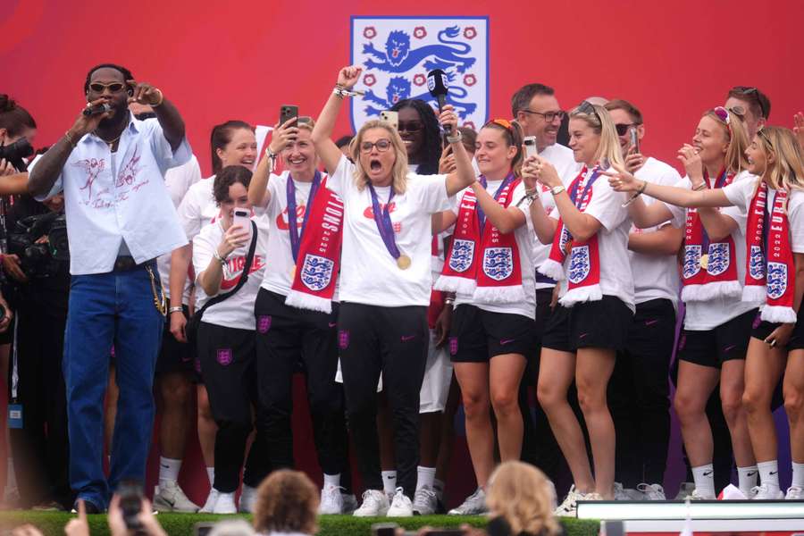 Les Anglaises acclamées à Londres après leur triomphe à l'Euro 2025