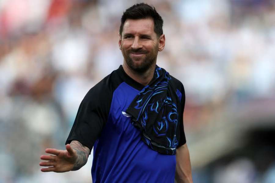 Lionel Messi si koupil španělský klub UE Cornellà a založil v něm ženský tým. Lionel Messi si koupil španělský klub UE Cornellà a založil v něm ženský tým.