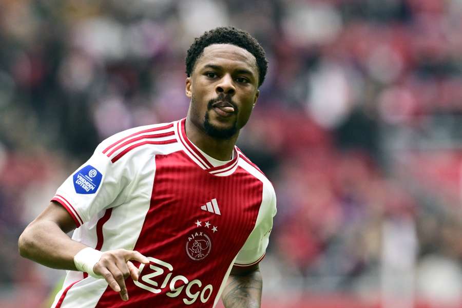 Chuba Akpom redde voor Ajax een punt in de thuiswedstrijd tegen Excelsior