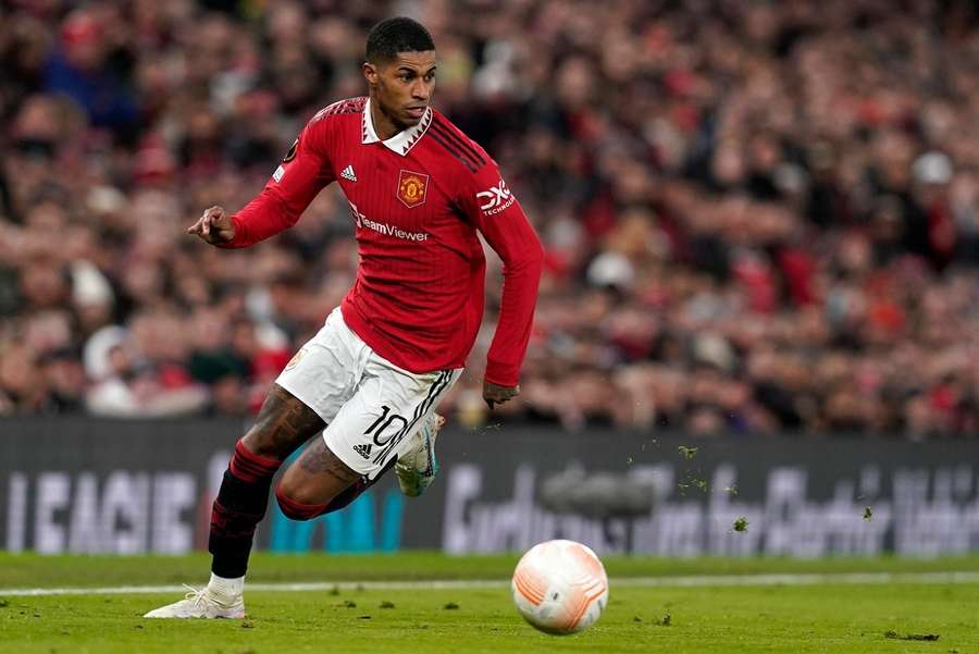 Marcus Rashford viel donderdag geblesseerd uit tegen Barcelona en zijn inzetbaarheid is een twijfelgeval