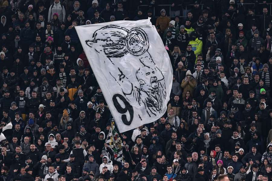 Fanúšikovia Juventusu prežívajú náročnú sezónu.