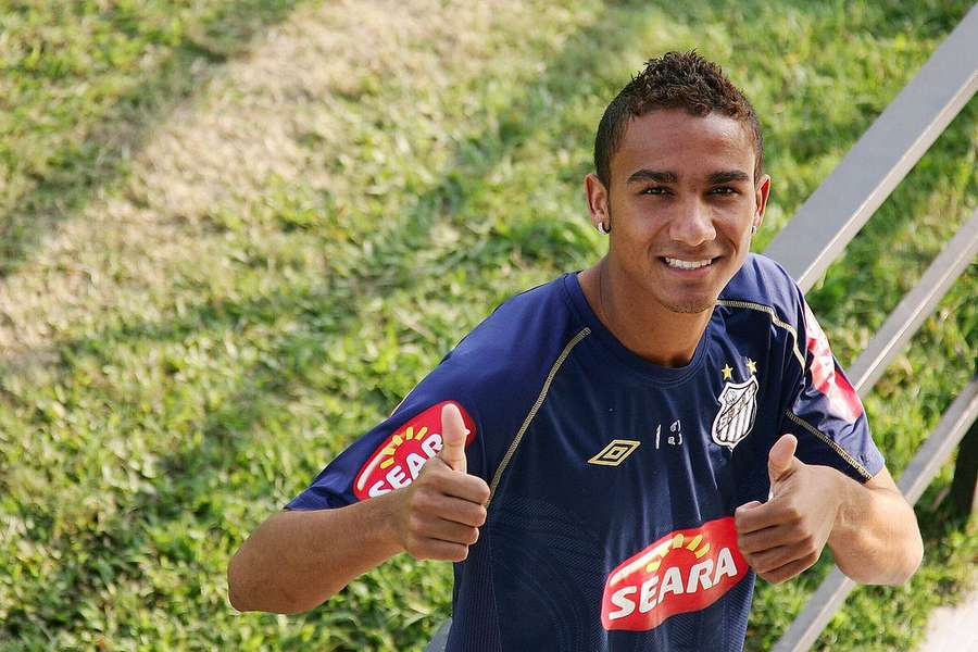 Danilo, agora no Flamengo, vai reencontrar Santos pela primeira vez Danilo, agora no Flamengo, vai reencontrar Santos pela primeira vez
