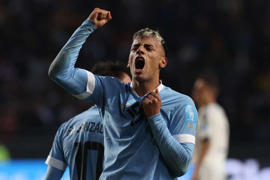 Luciano Rodriguez festeggia il gol