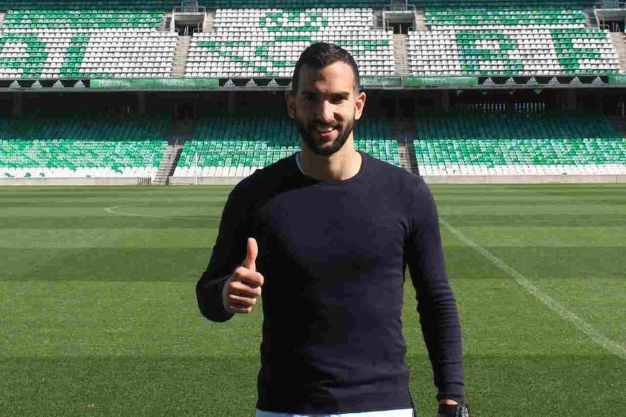 Lateral pode estar a caminho do Aris