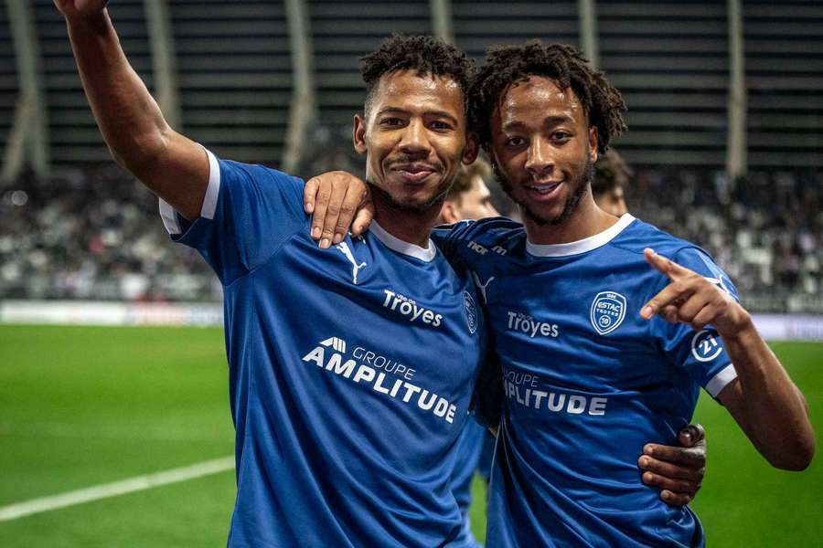 Troyes, laborieux mais vainqueur à Amiens, reprend la tête de la Ligue 2 Troyes, laborieux mais vainqueur à Amiens, reprend la tête de la Ligue 2