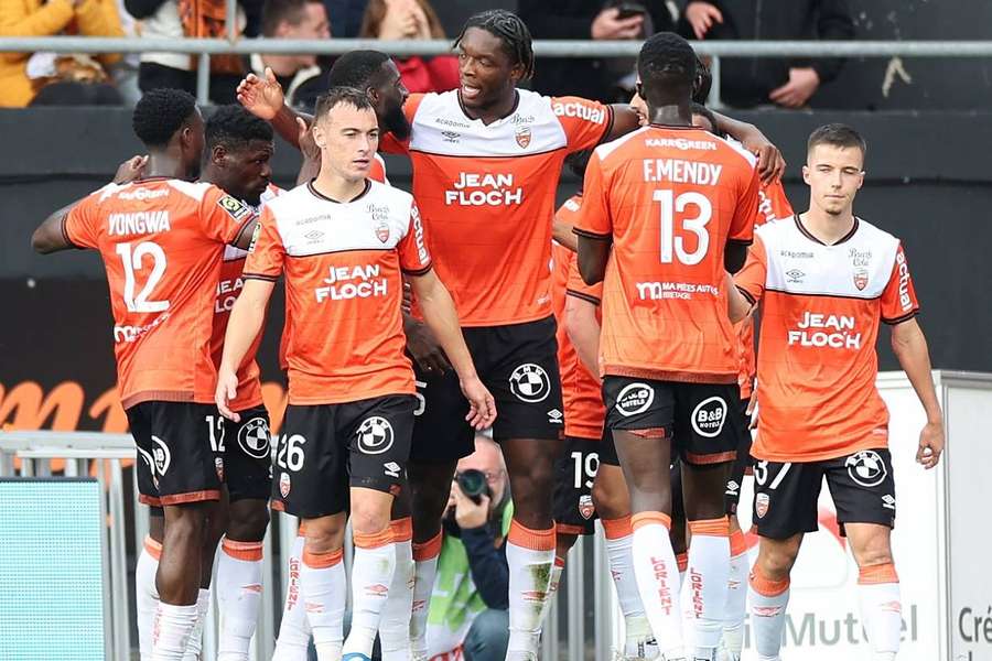 Isaak Touré, au centre, a réalisé un très gros match.