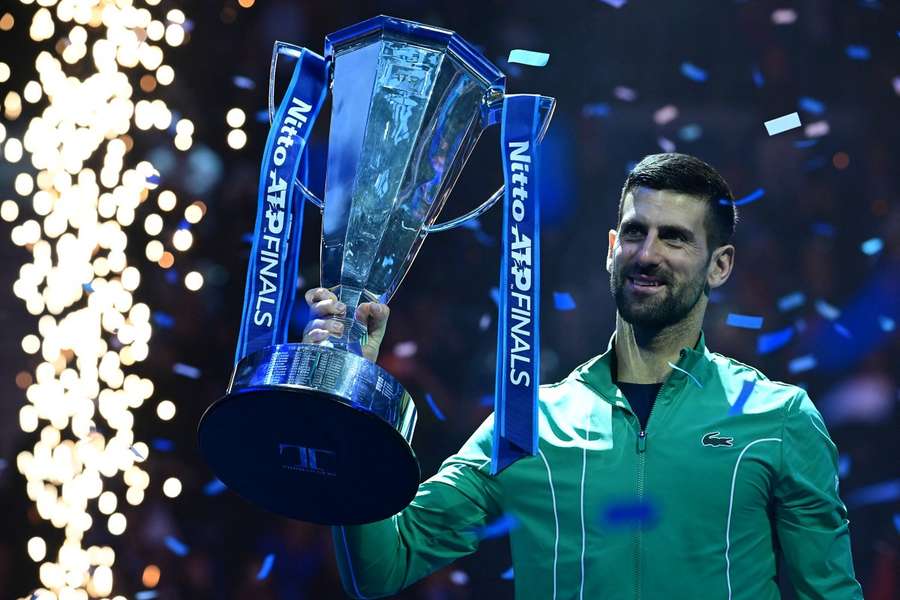 Tennis Tracker: Djokovic forsvarer trofæ med knusende sejr over Sinner