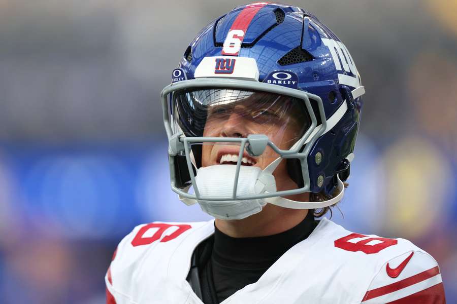 Jaxson Dart will not feature for the New York Giants for the remainder of the regular season.