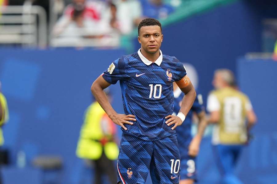 Fotbal - CM 2026: 'Pot înțelege că unii oameni cred că e o glumă', a recunoscut Mbappe Fotbal - CM 2026: 'Pot înțelege că unii oameni cred că e o glumă', a recunoscut Mbappe