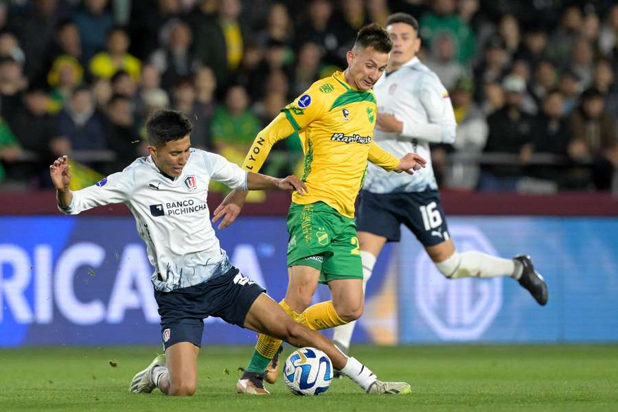 Na ida, em Quito, a LDU fez 3 a 0 nos argentinos