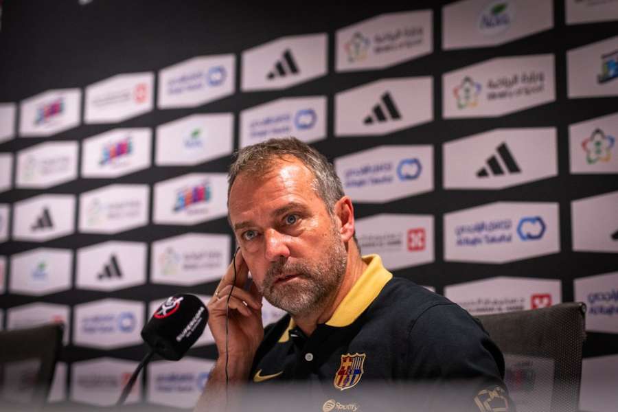 Flick, in conferenza stampa prima della partita contro l'Athletic.