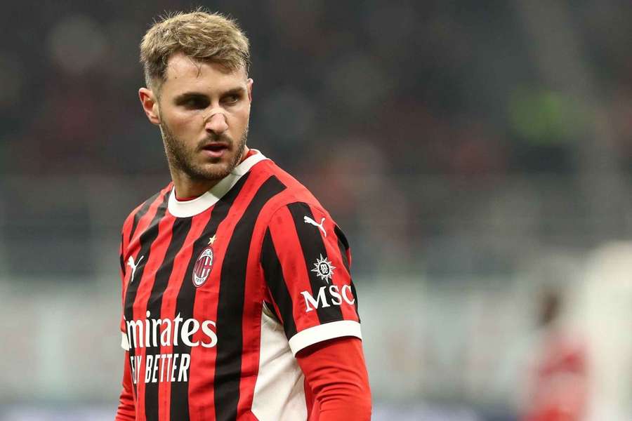 Santiago Giménez, avançado internacional mexicano de 25 anos do AC Milan
