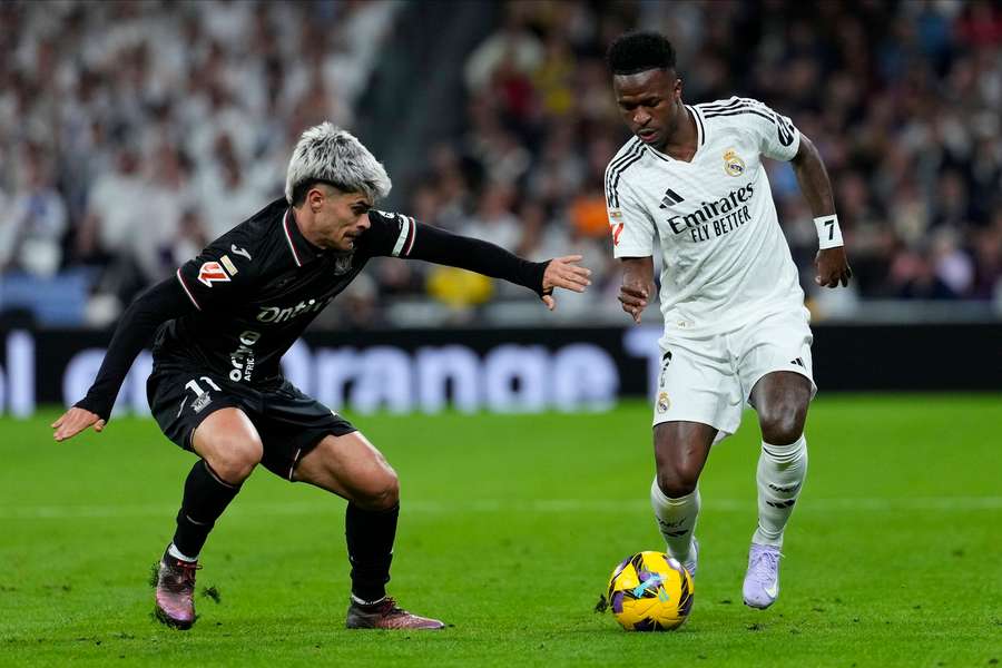 Juan Cruz y Vinicius durante un Real Madrid-Leganes de marzo de 2025 Juan Cruz y Vinicius durante un Real Madrid-Leganes de marzo de 2025