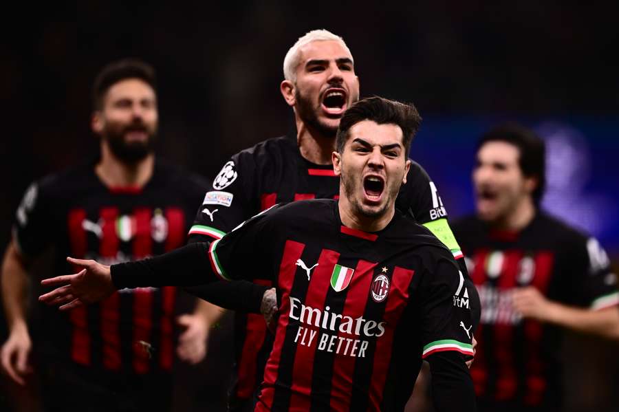 O Milan venceu o Tottenham em jogo pela Liga dos Campeões na última terça-feira (14)