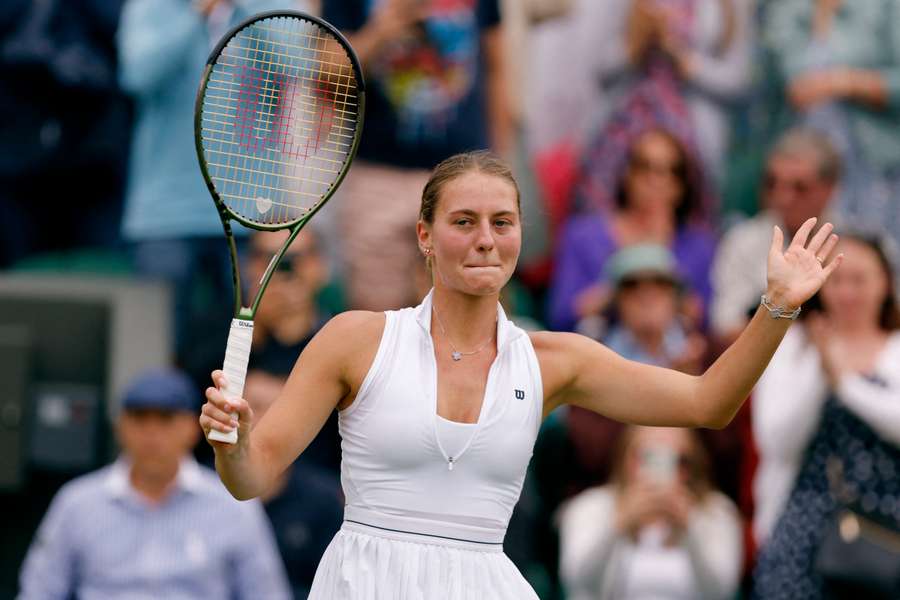 Marta Kostyuk celebrates her victory