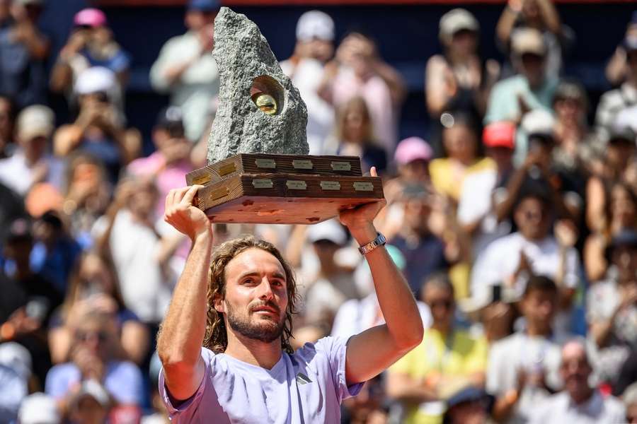 Stefanos Tsitsipas raises the trophy Stefanos Tsitsipas raises the trophy