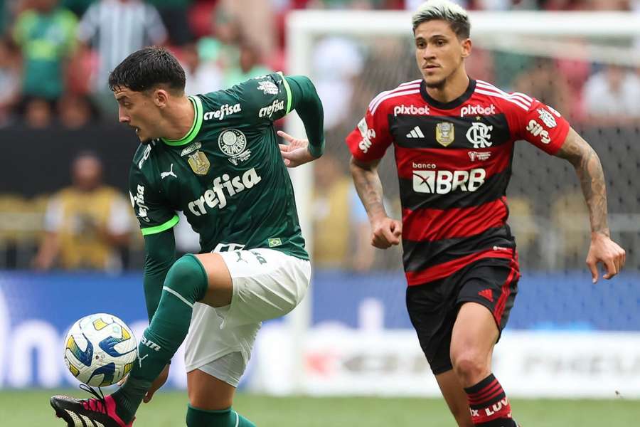 Palmeiras e Flamengo se enfrentam no sábado (8)