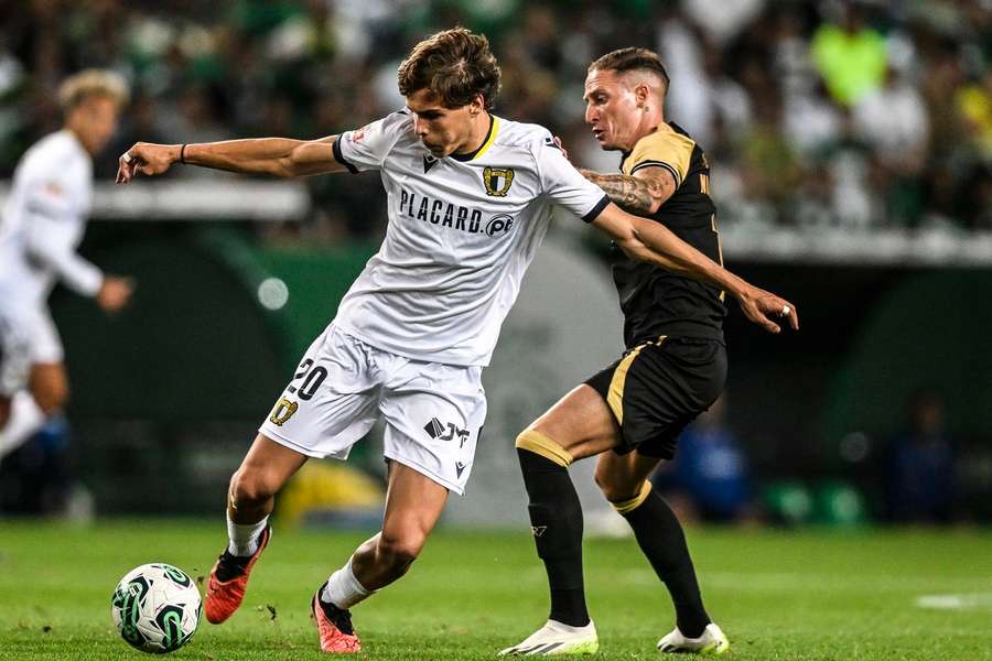 Nuno Santos poderá fazer a estreia Nuno Santos poderá fazer a estreia