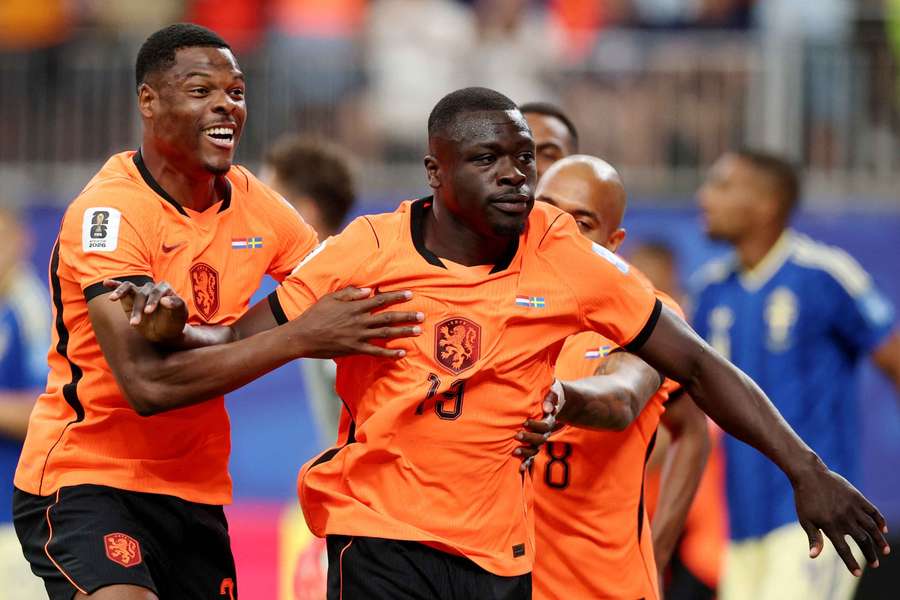 Brobbey a inscrit le 100e but des Pays-Bas en Coupe du Monde Brobbey a inscrit le 100e but des Pays-Bas en Coupe du Monde