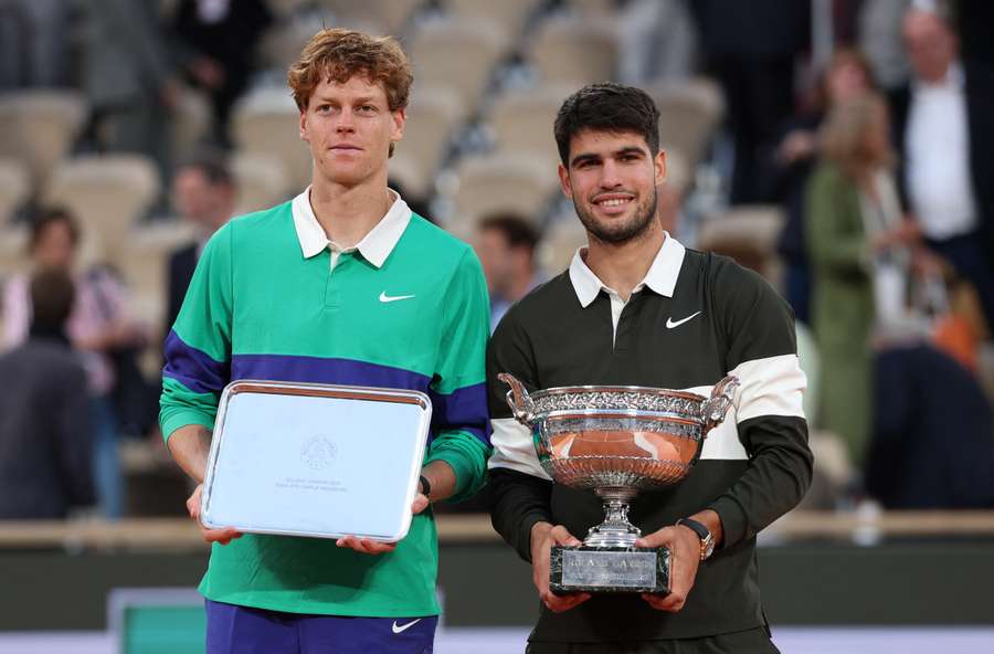 Nel 2025, Alcaraz ha battuto Sinner in finale dopo aver annullato tre match point all'italiano Nel 2025, Alcaraz ha battuto Sinner in finale dopo aver annullato tre match point all'italiano