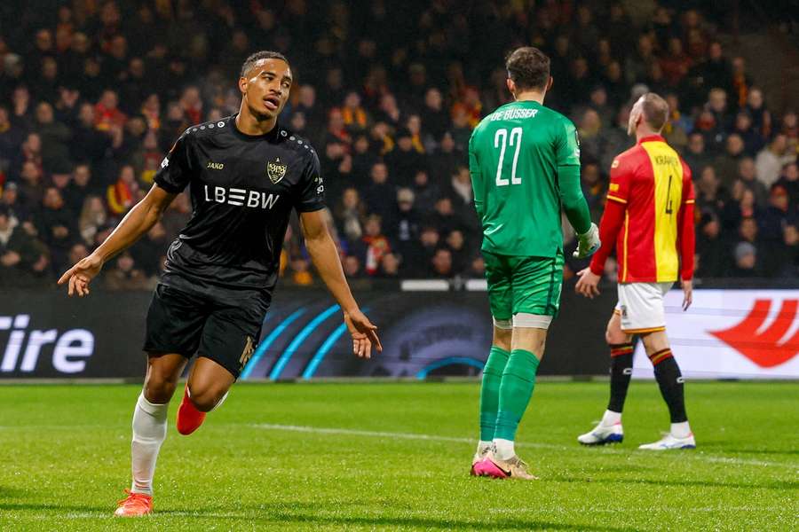 Jamie Leweling celebrates his first goal