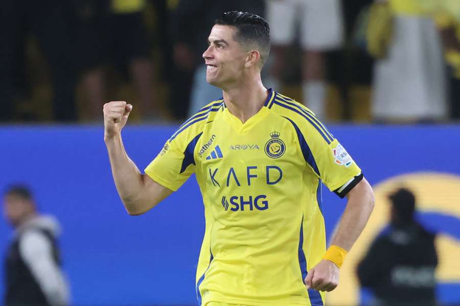Cristiano Ronaldo comemora gol marcado em duelo com Al-Shabab