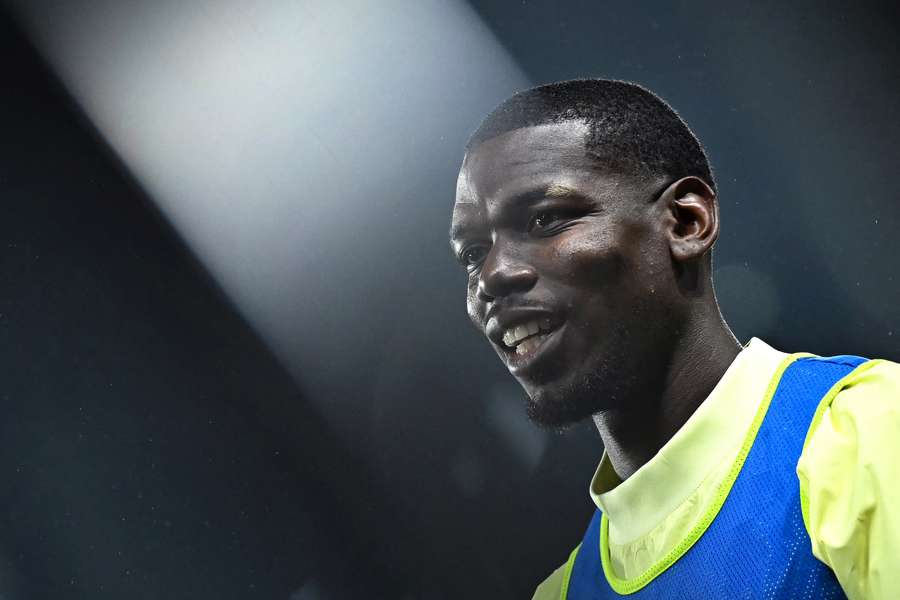 Pogba se dostal na trávník poprvé po více než dvou letech.