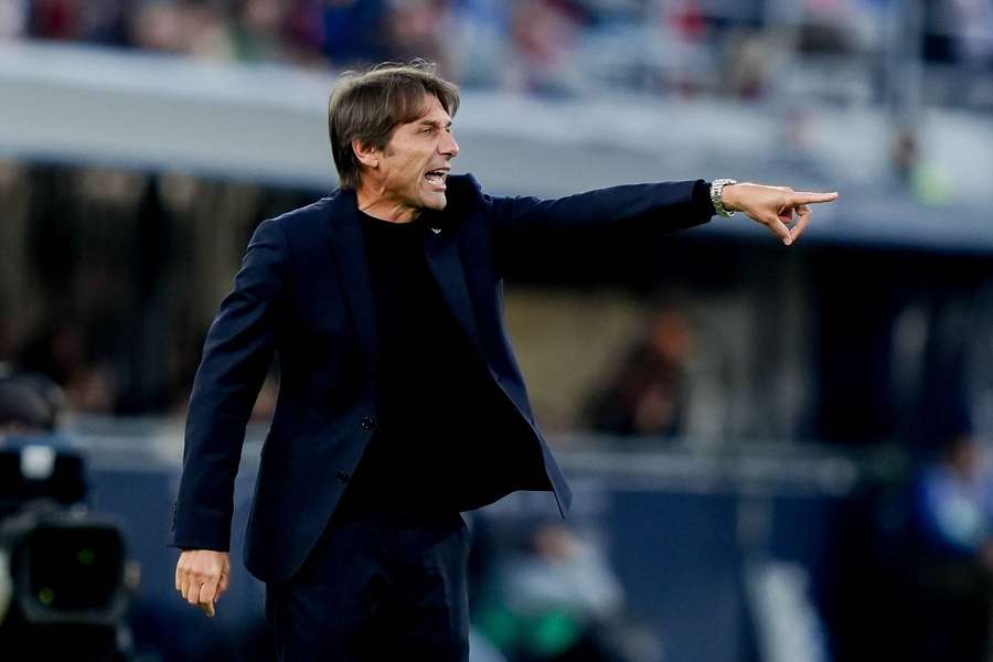 Sabatini moves to ease Napoli fans' doubts after surprise Conte break Sabatini moves to ease Napoli fans' doubts after surprise Conte break