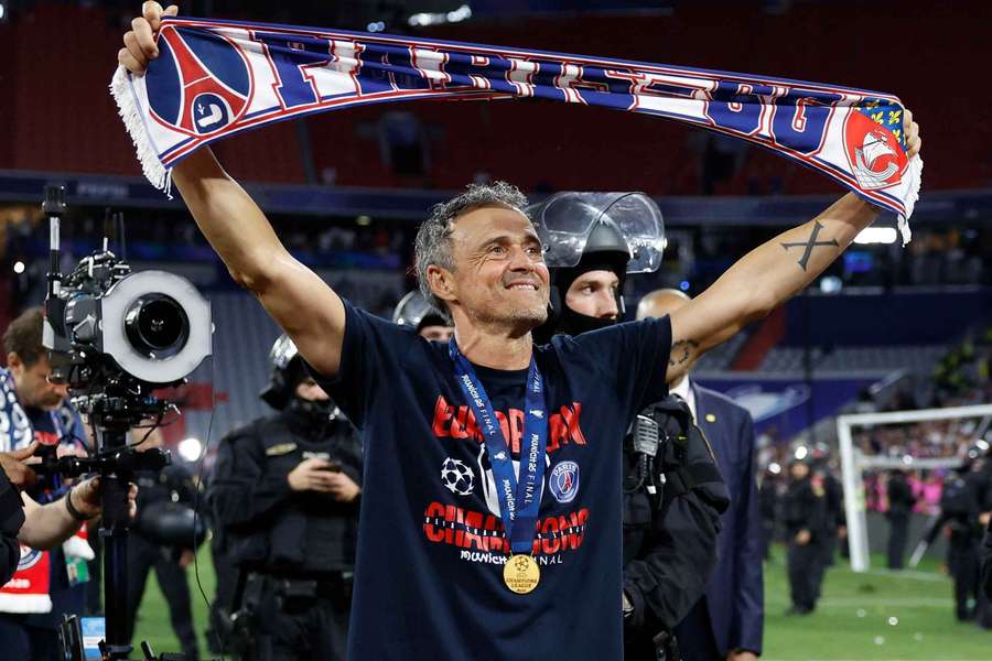 PSG coach Luis Enrique celebrates after winning the Champions League title (2025)